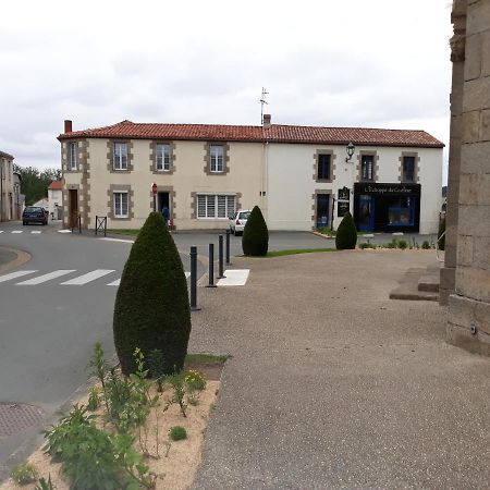 Gite De La Fontaine Marsi Apartment Saint-Mars-la-Reorthe Exterior photo